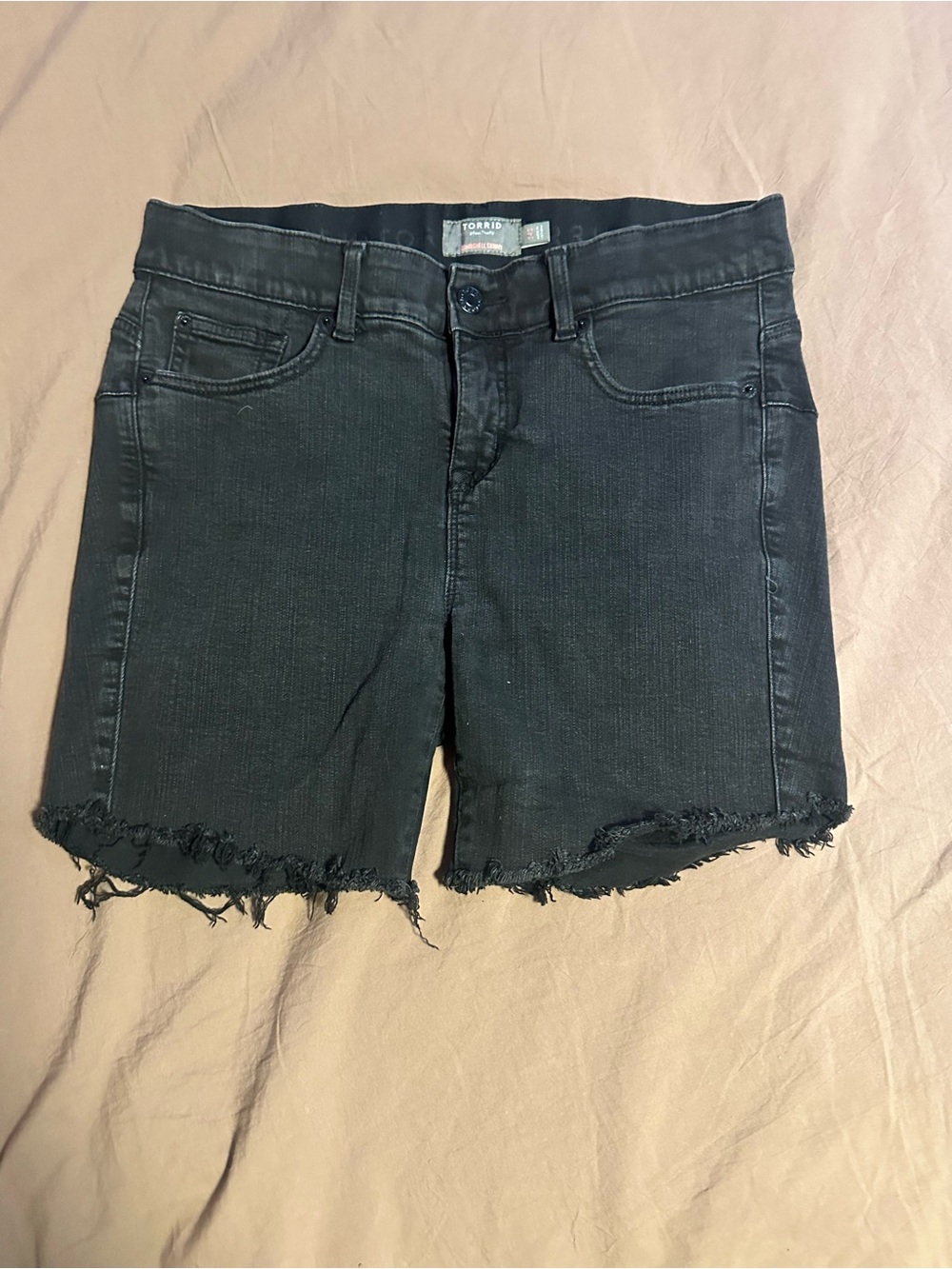Torrid Black Frayed Raw Hem Denim Shorts Comfort Waistband Plus Size